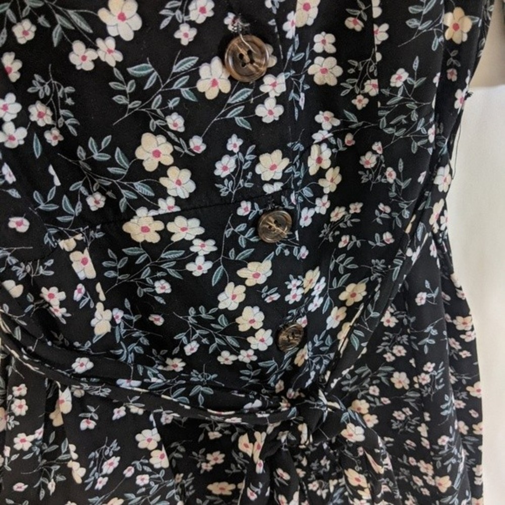 Umgee Flutter Sleeve Button Front Ruffle Hi-Lo Hem - image 6